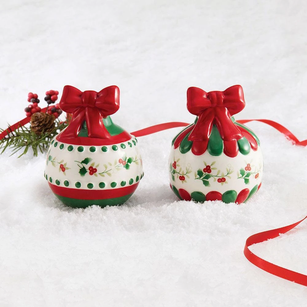 Winterberry® Ornament Salt And Pepper Set 3 Winterberry® Ornament Salt And Pepper Set - Image 2